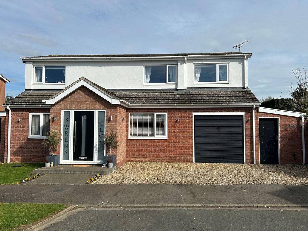 Property photo 1 of 18