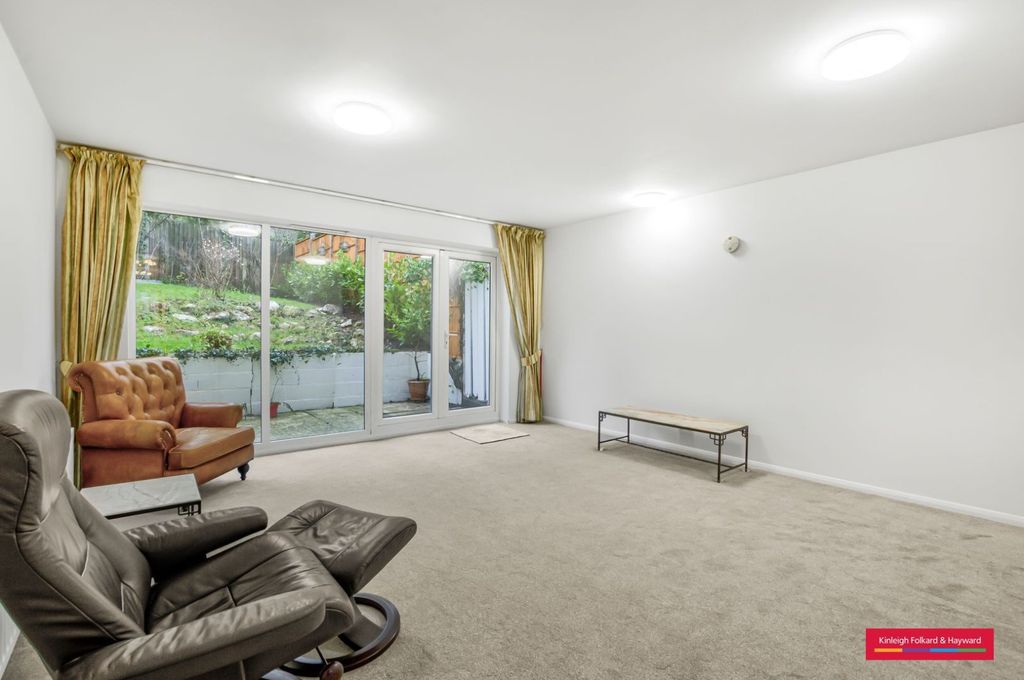 Property photo 1 of 10 Picture No. 20