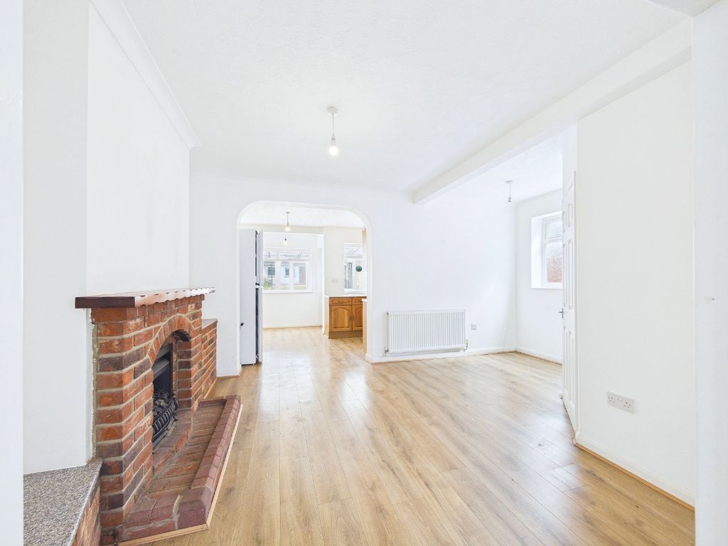 Property photo 3 of 25 3992566