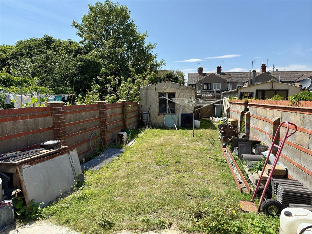 Property photo 3 of 16 Garden.Jpg