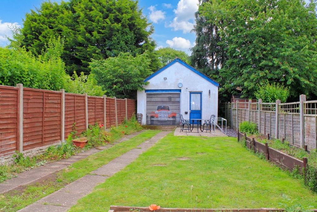 Property photo 3 of 12
