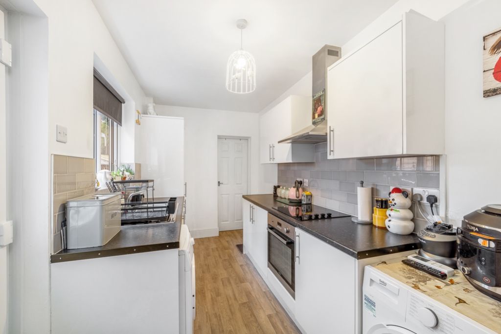 Property photo 3 of 15 10 Sydney Street (Boston)-10