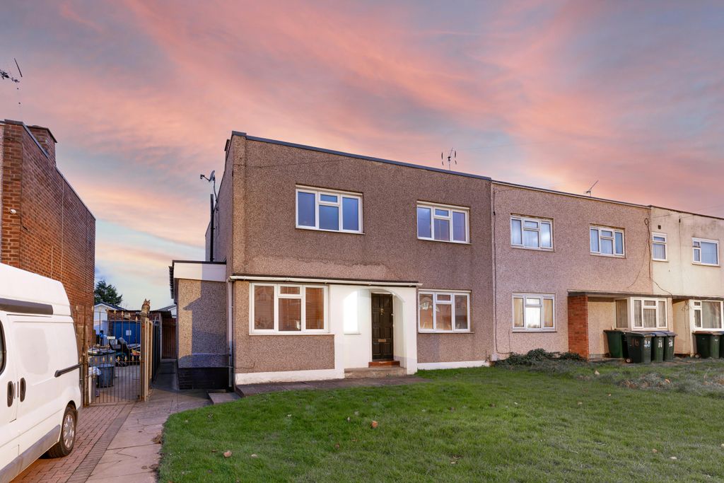 Property photo 1 of 11 18 Sheriff Avenue 1.Jpg