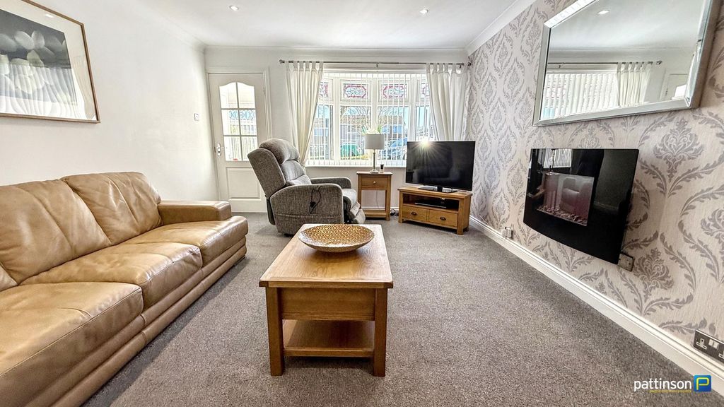 Property photo 2 of 24