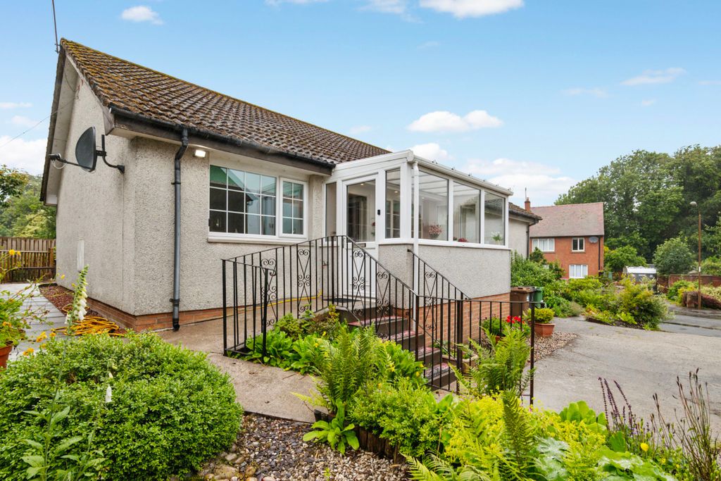 Property photo 1 of 24