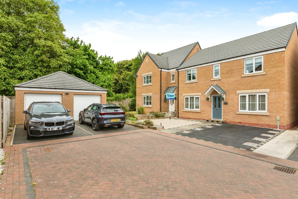 Property photo 1 of 24 2A8A1812