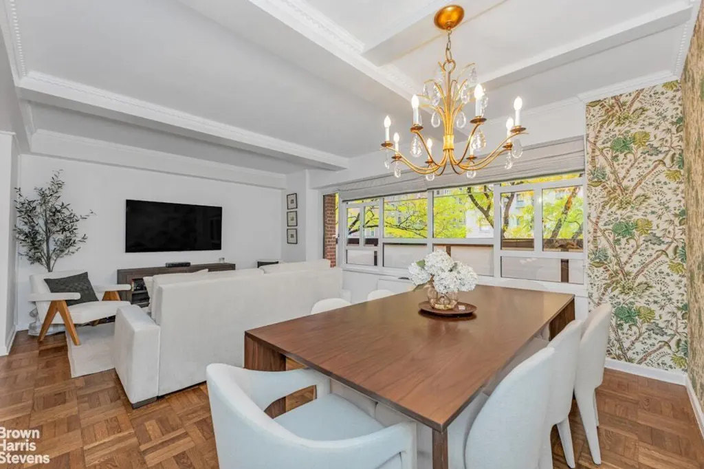 Property photo 3 of 13 <Alttext/>