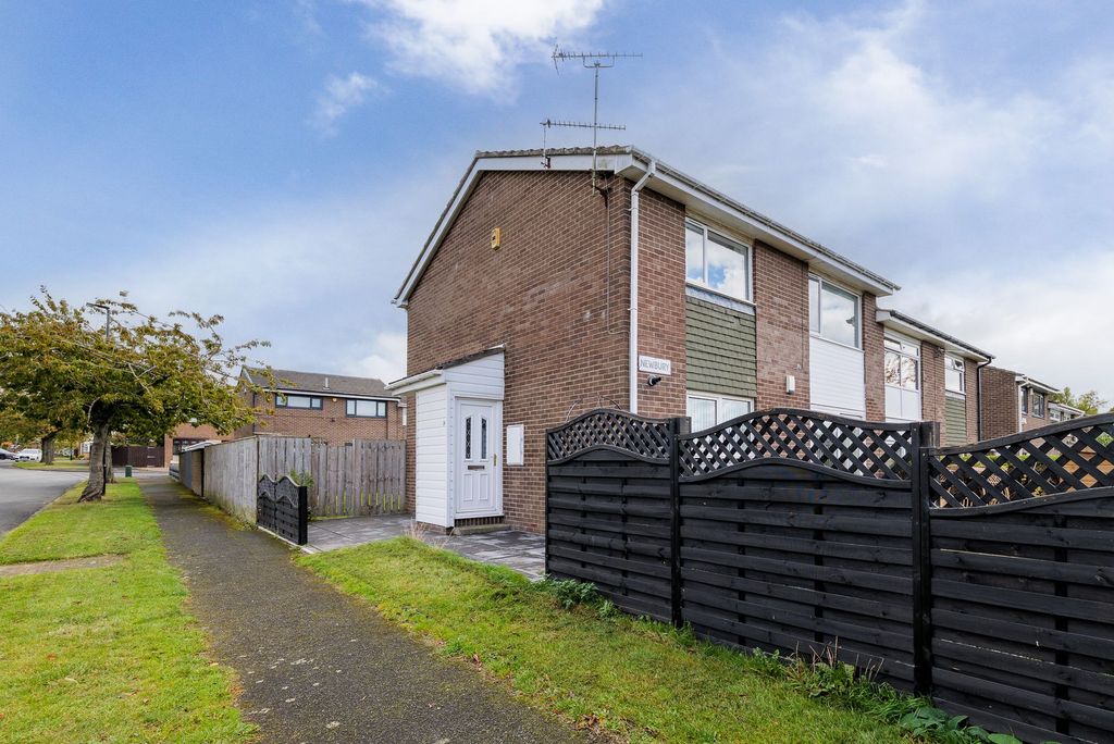 Property photo 1 of 12 External