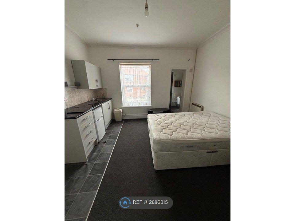 Property photo 2 of 3