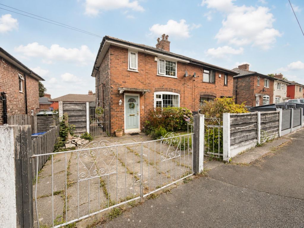 Property photo 1 of 15 Outside