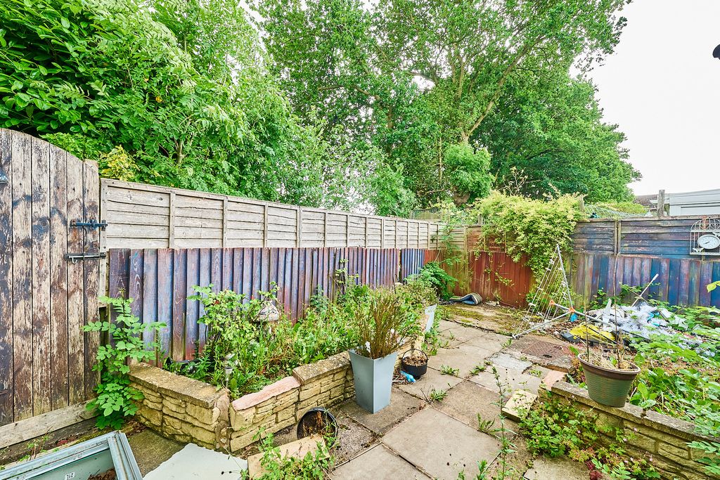 Property photo 3 of 4
