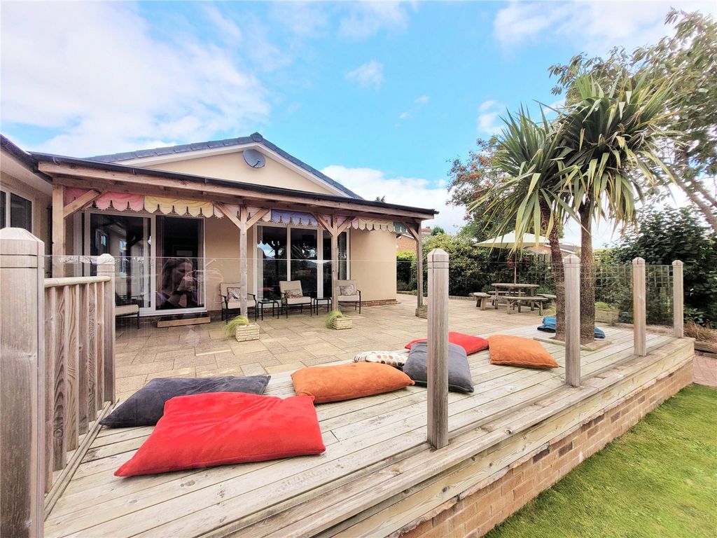 Property photo 2 of 24 Picture No. 34