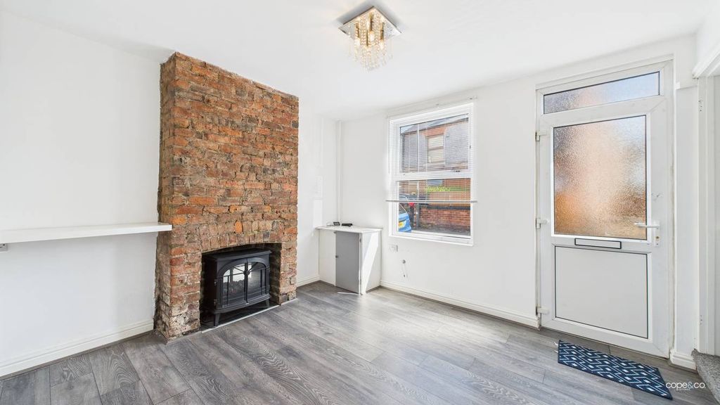 Property photo 3 of 15 4325277