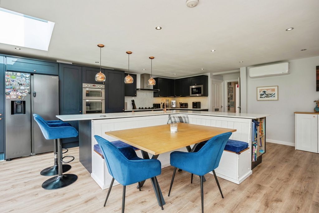 Property photo 3 of 32 Kitchen-Diner