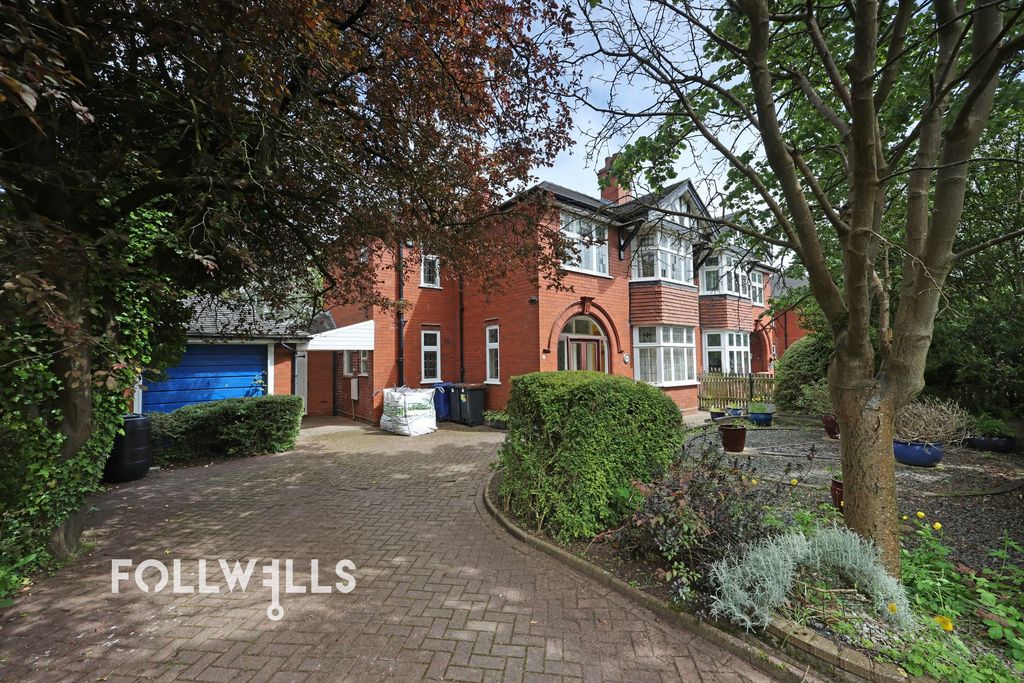 Property photo 1 of 23