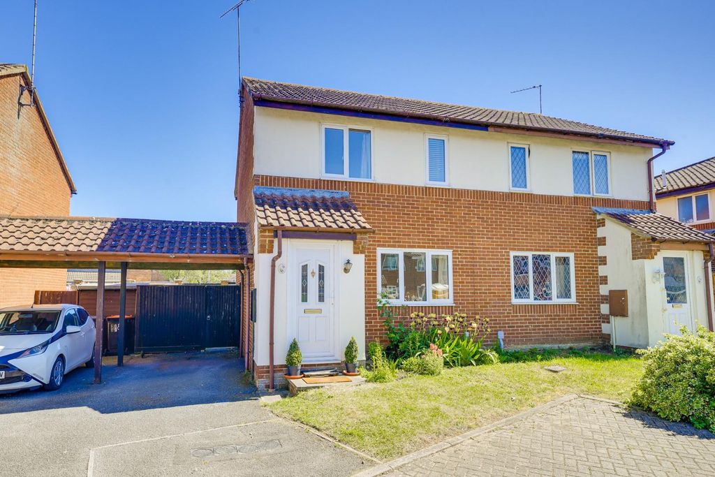 Property photo 1 of 18