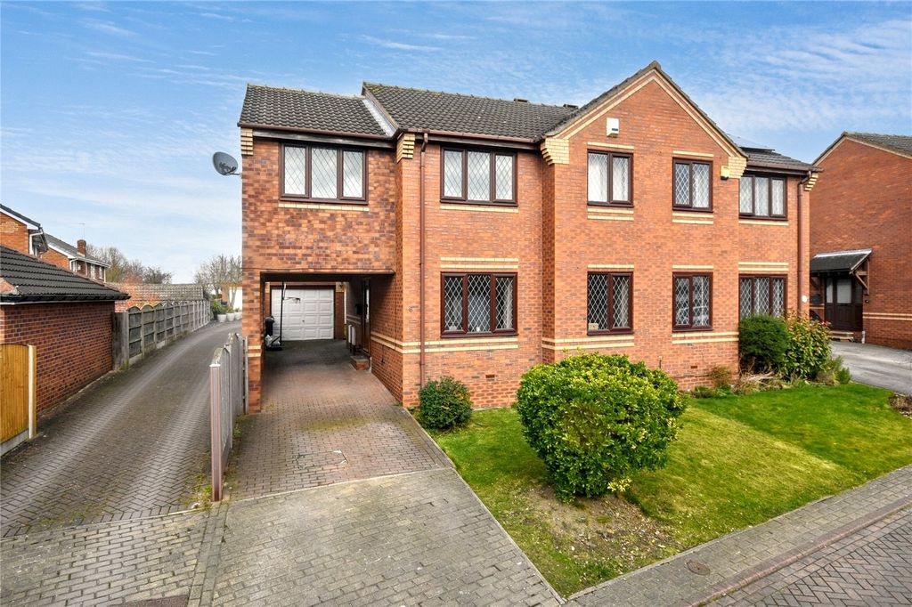 Property photo 1 of 21 Picture No. 15
