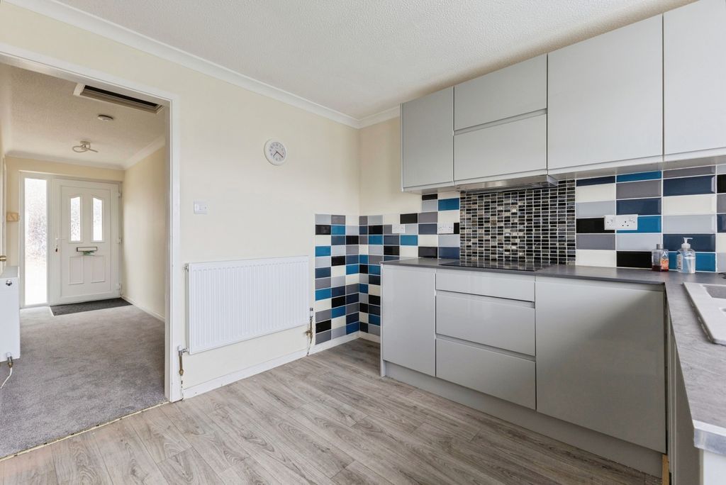 Property photo 3 of 16 Pbox-Img.Jpg