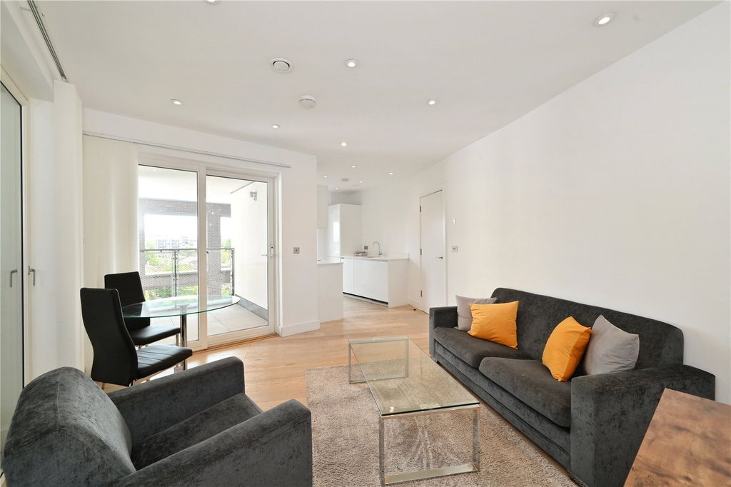 Property photo 3 of 15 Picture No. 14