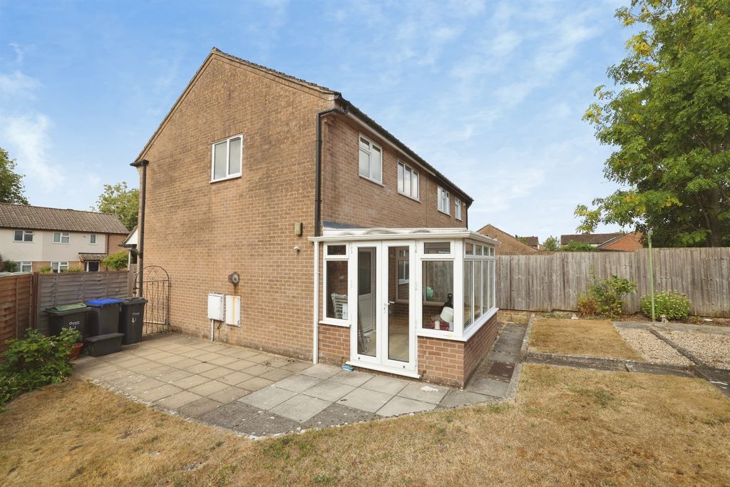 Property photo 2 of 15