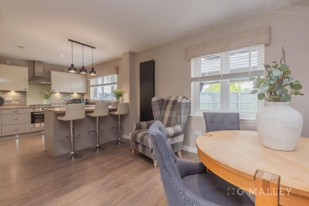 Additional image 6 of 4 bed detached house for saleTern Crescent, Alloa FK10