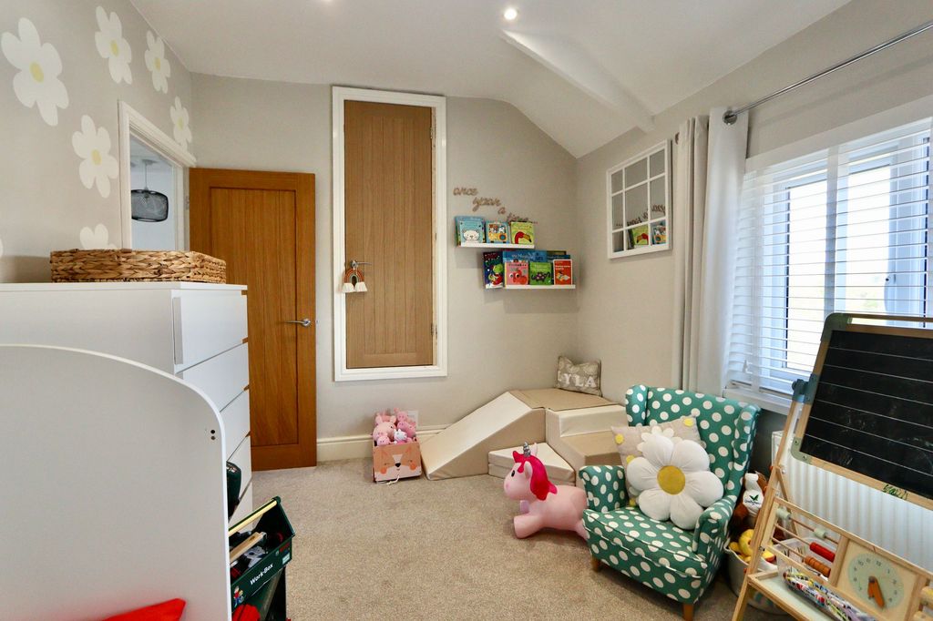 Additional image 19 of 3 bed terraced house for saleTreowen Road, Newbridge NP11