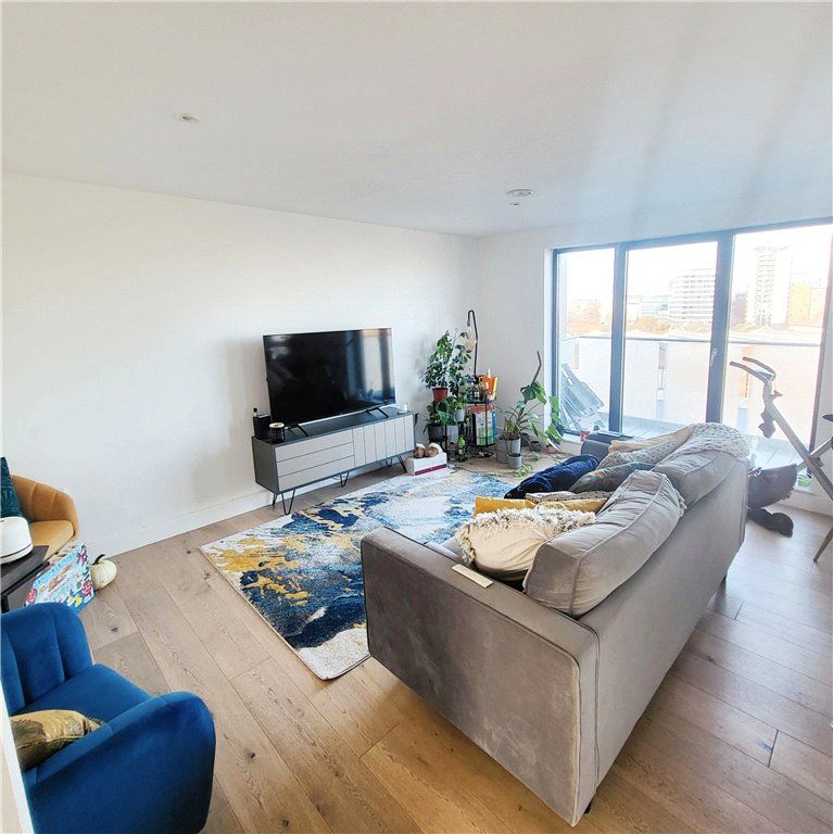 Property photo 3 of 8 Picture No. 05