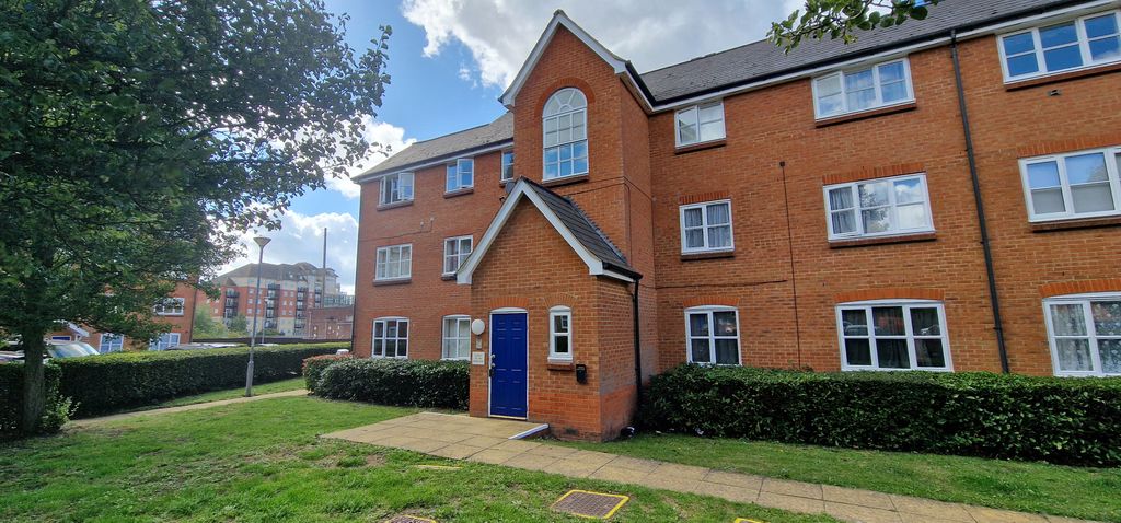 Property photo 1 of 8