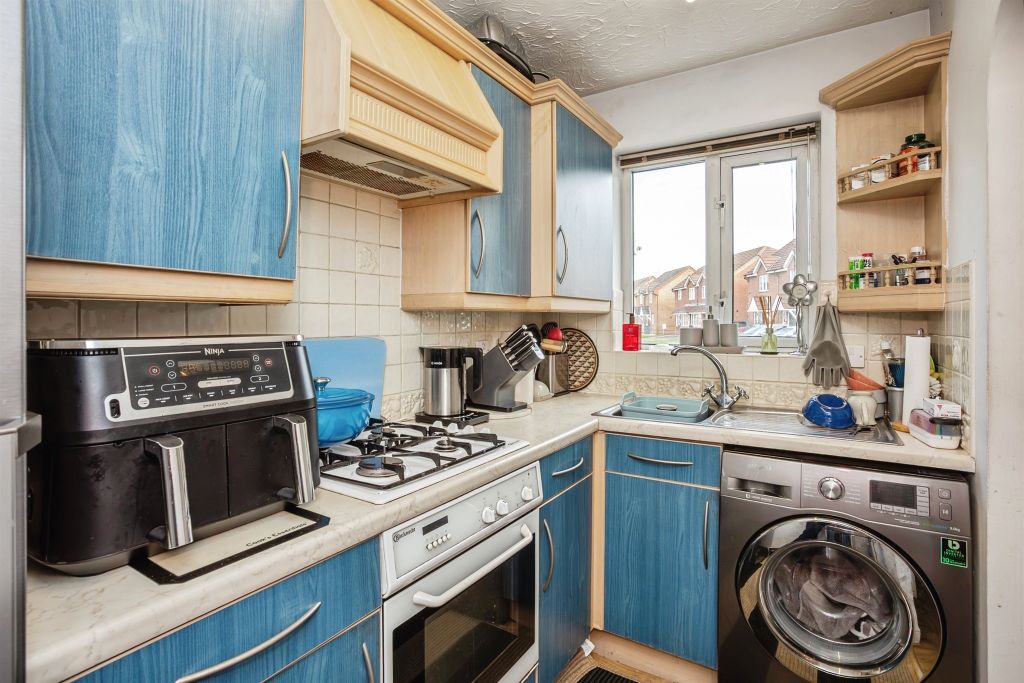 Property photo 3 of 18