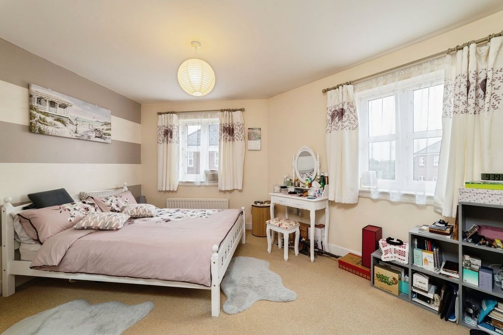 Additional image 5 of 2 bed flat for saleFoundry Close, Melksham SN12