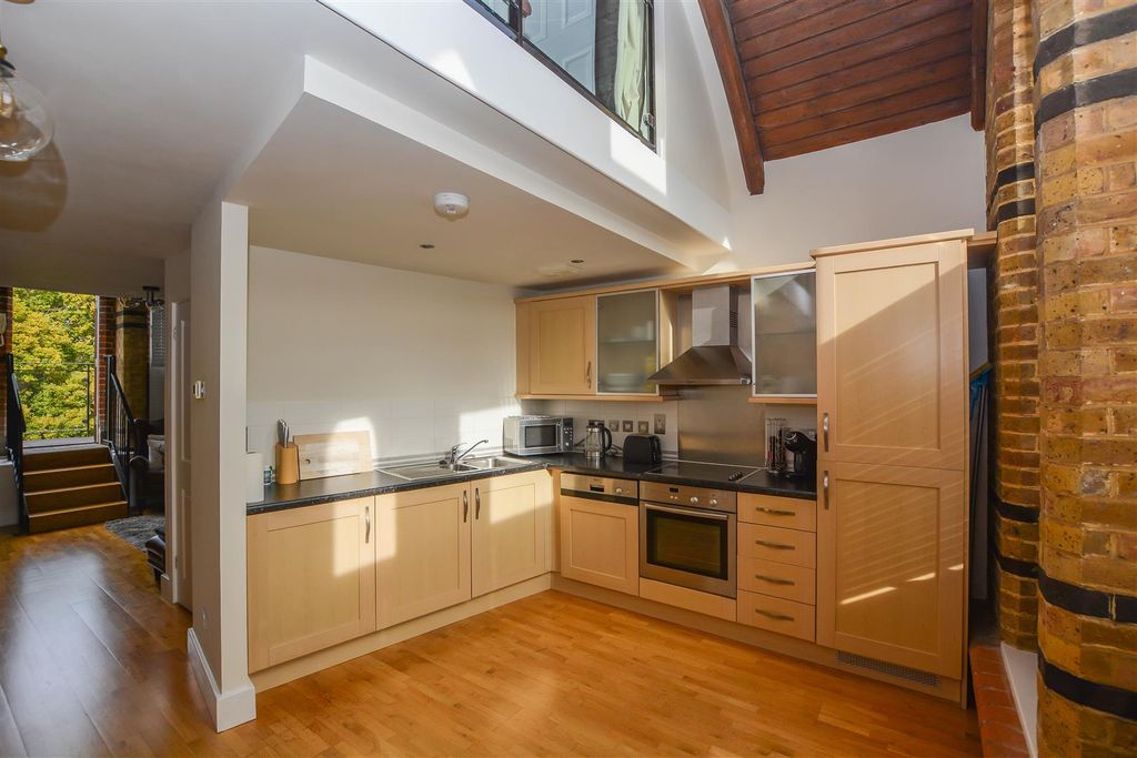 Additional image 5 of 1 bed flat for salePastoral Way, Warley, Brentwood CM14