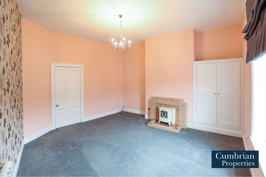 Property photo 3 of 13 Dining Lounge