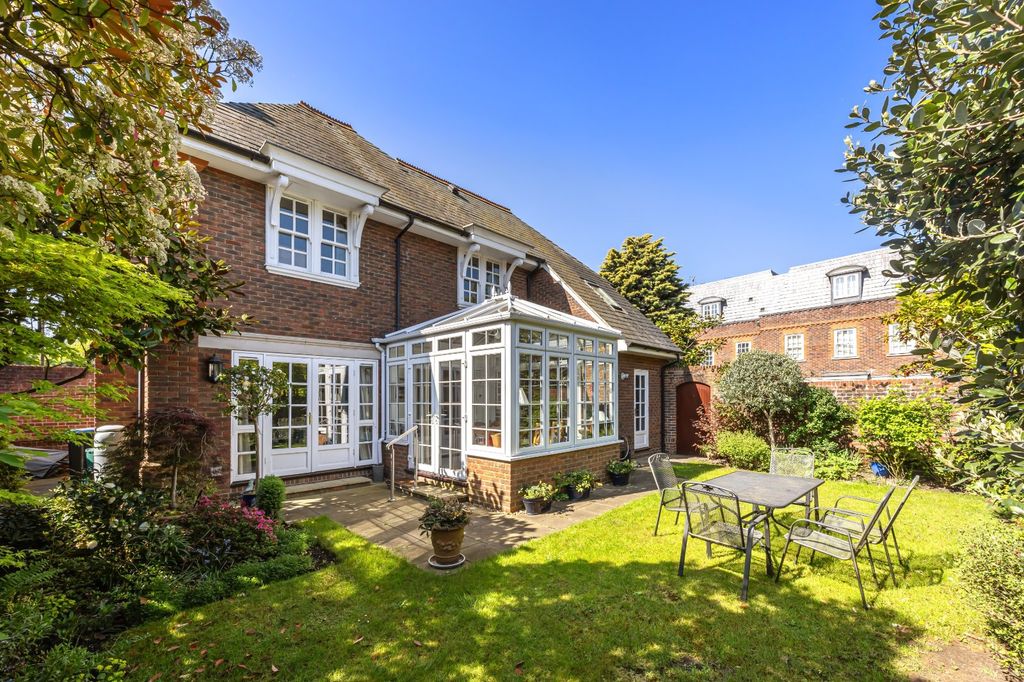 Property photo 1 of 12 Rear Aspect