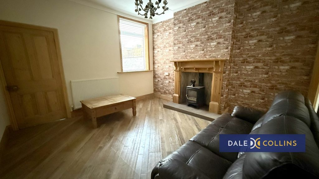 Property photo 2 of 19 Photo 9