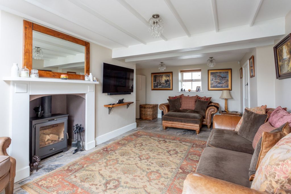 Property photo 2 of 26 3431166