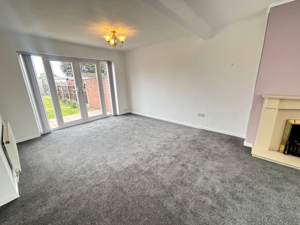 Property photo 2 of 14 Image