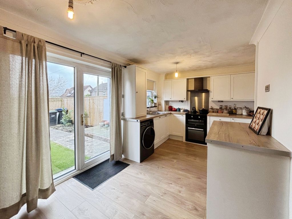 Property photo 3 of 16 Pbox-Img.Jpeg