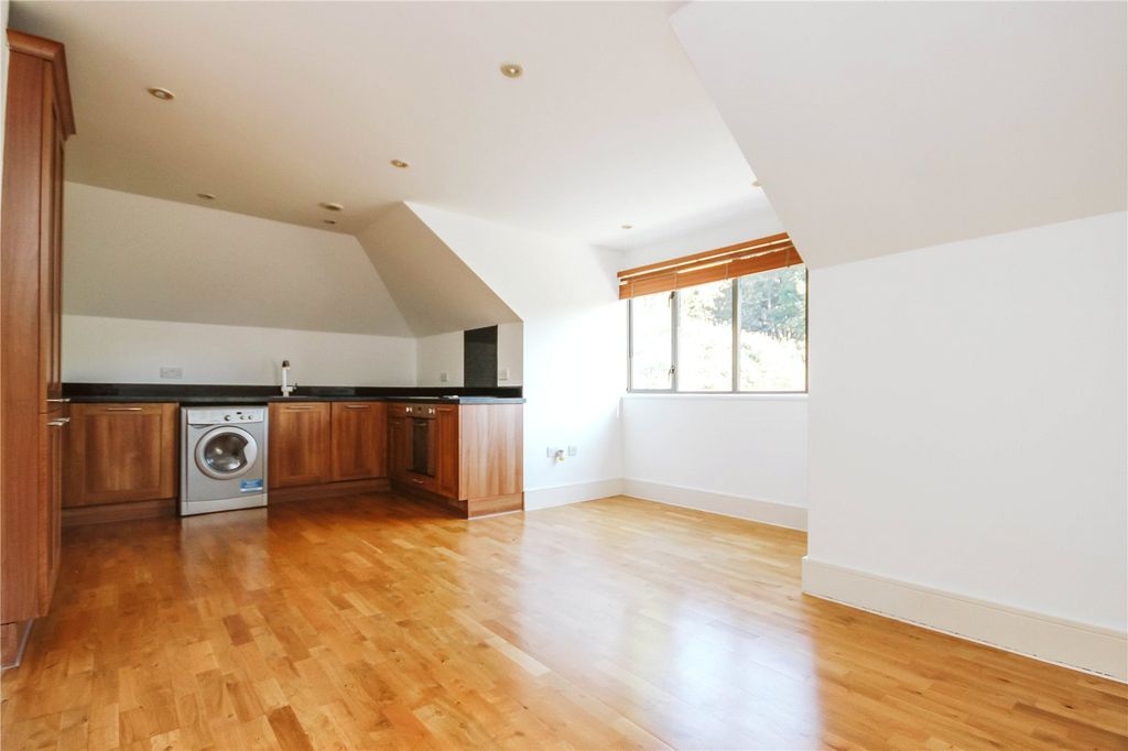 Property photo 1 of 12 Picture No. 05