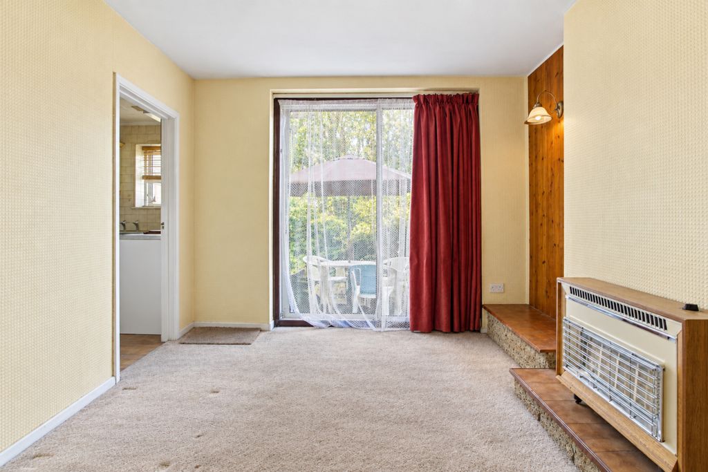 Property photo 3 of 12 3