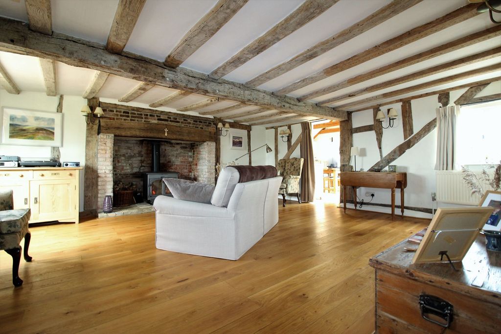 Property photo 2 of 16