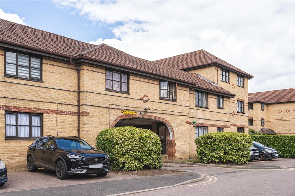 Property photo 1 of 10