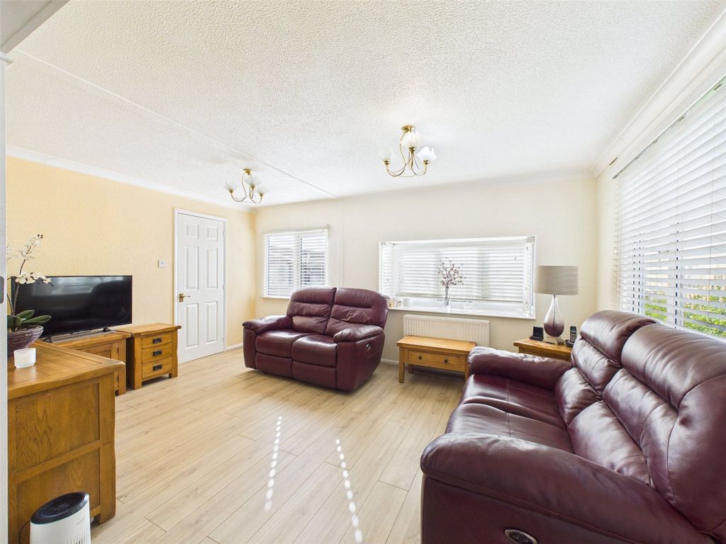 Property photo 2 of 15 Picture No. 08