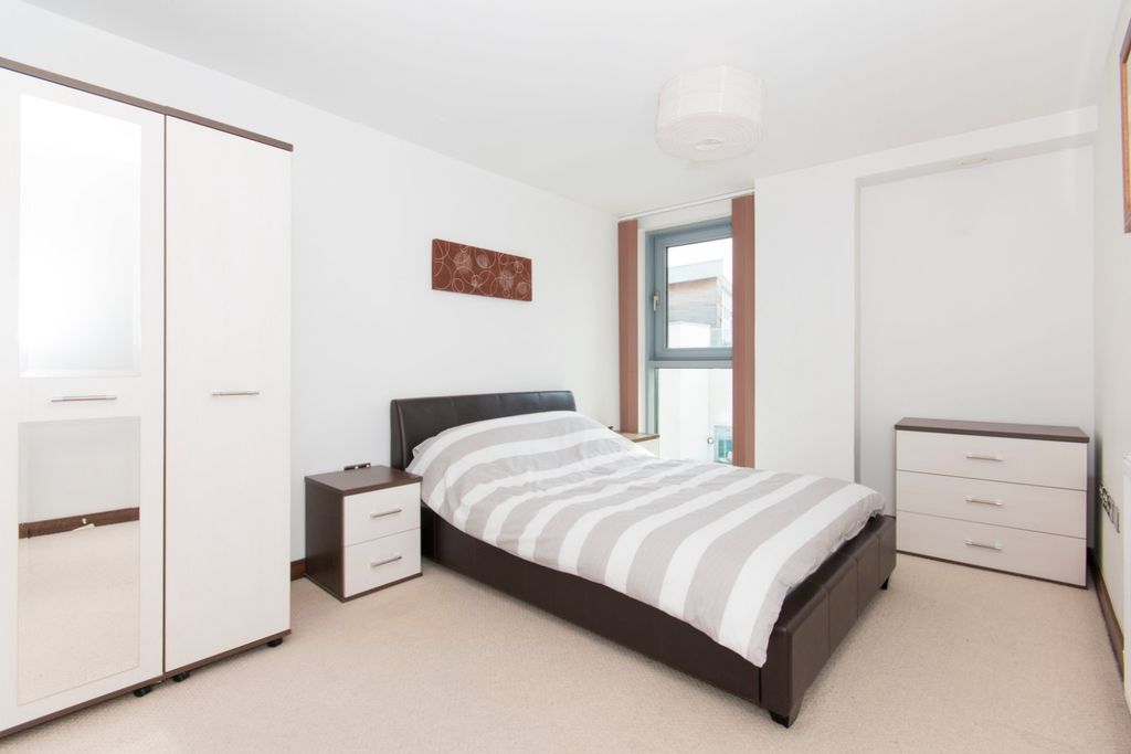 Property photo 3 of 10 Picture No. 12