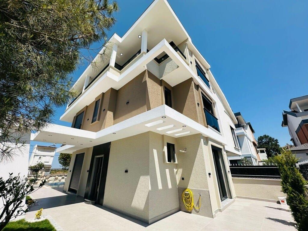 Property photo 1 of 24 Altinkum Villa Traltv699 0