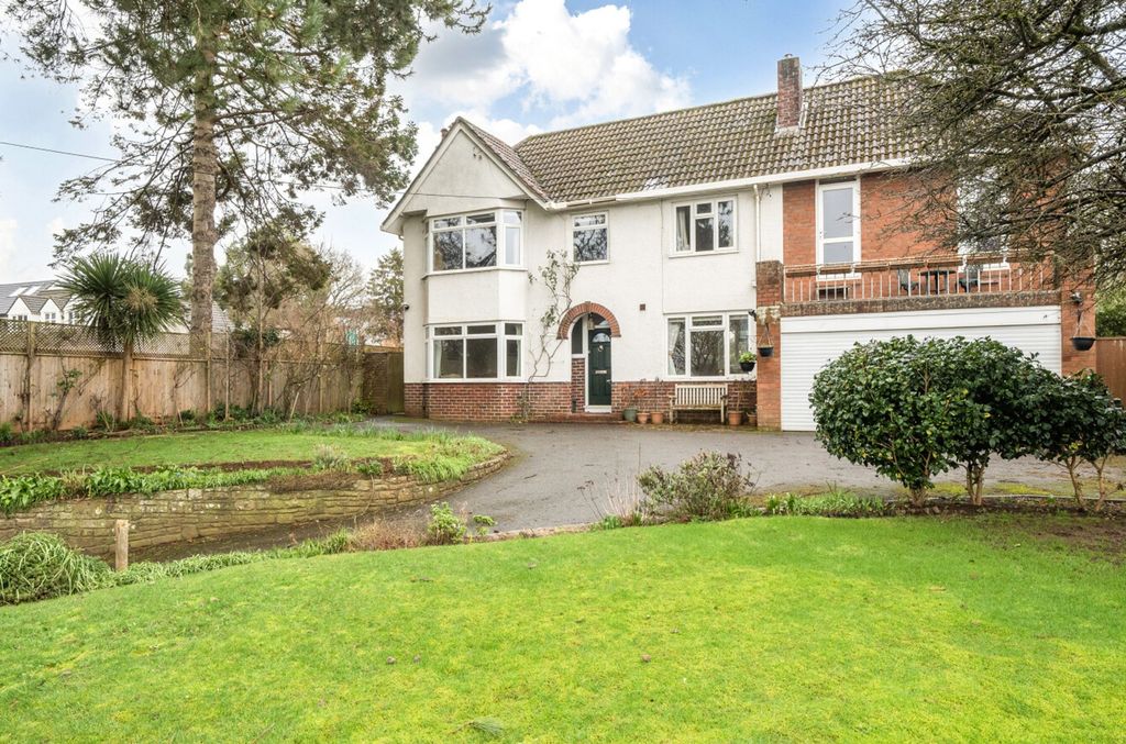 Property photo 1 of 19 Front