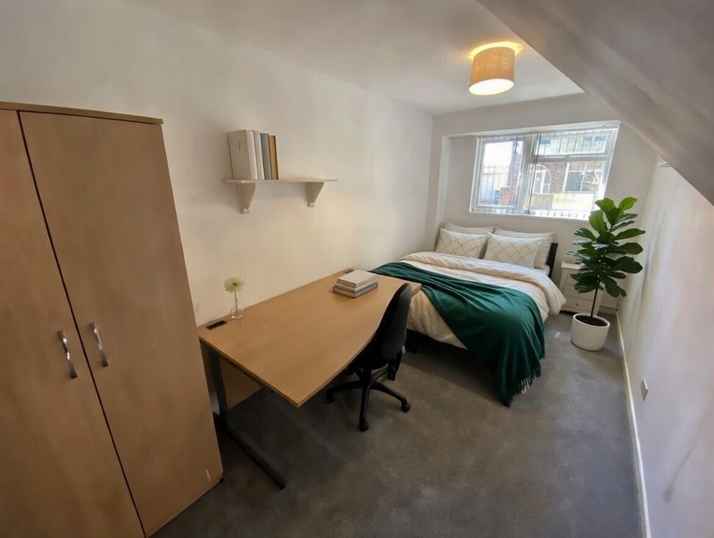 Property photo 1 of 7 Photo 21