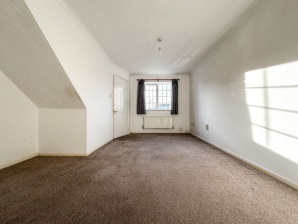 Property photo 2 of 10 4792092