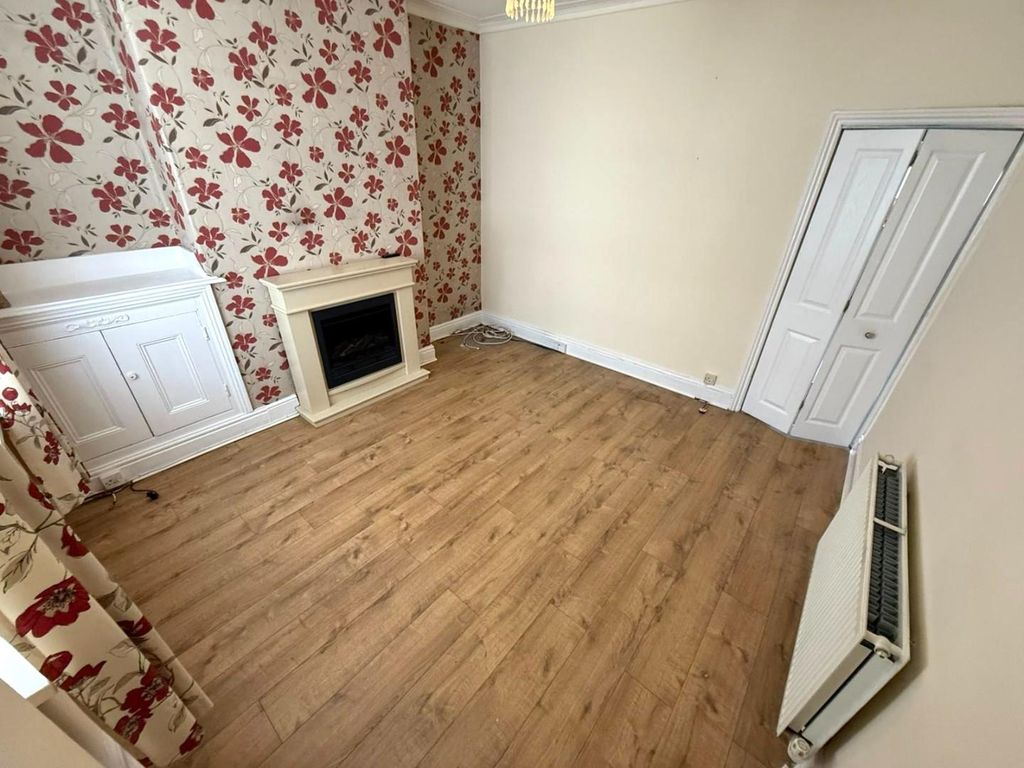 Property photo 2 of 8 d2080055-A653-4844-A096-09996225E517.Jpeg