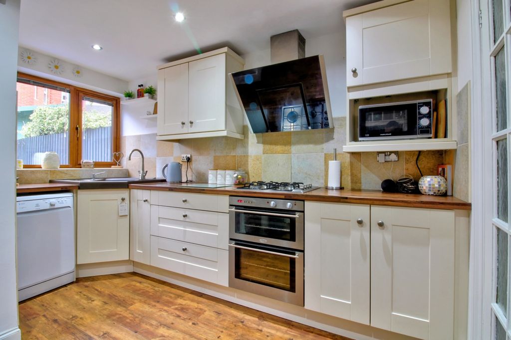 Property photo 2 of 11 Kitchen  - Park Road - Matt Clinton Ewemove Kenilw
