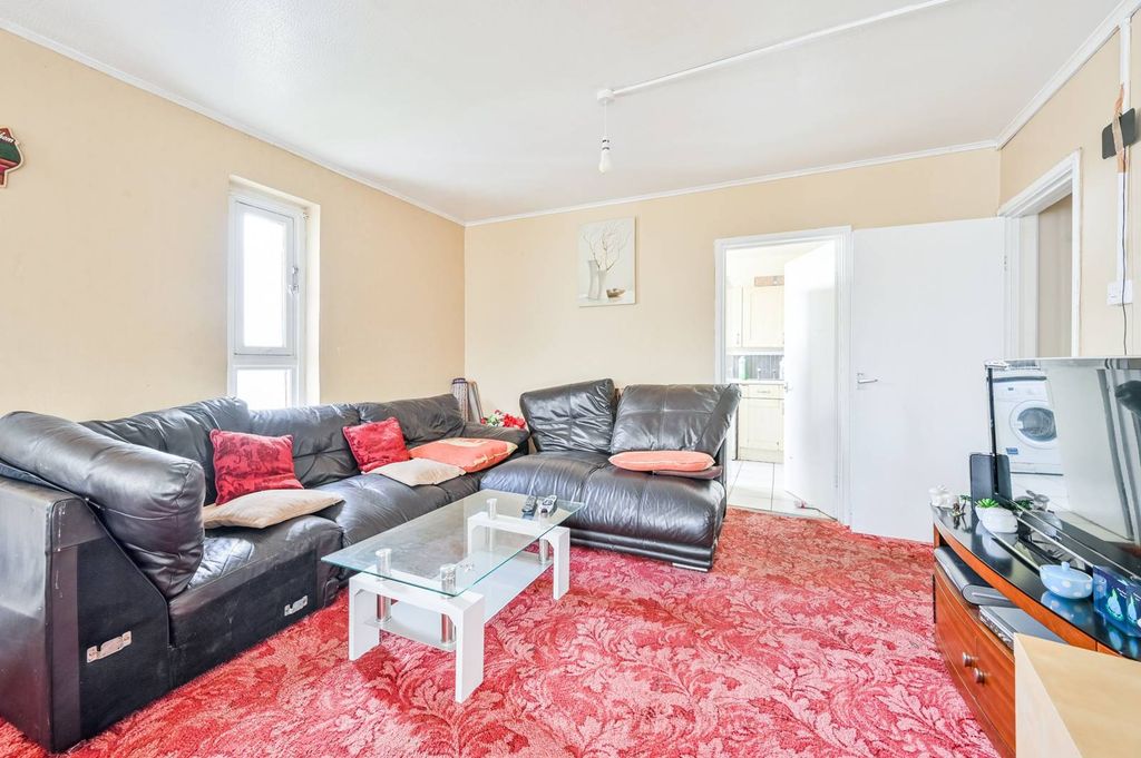 Property photo 3 of 9